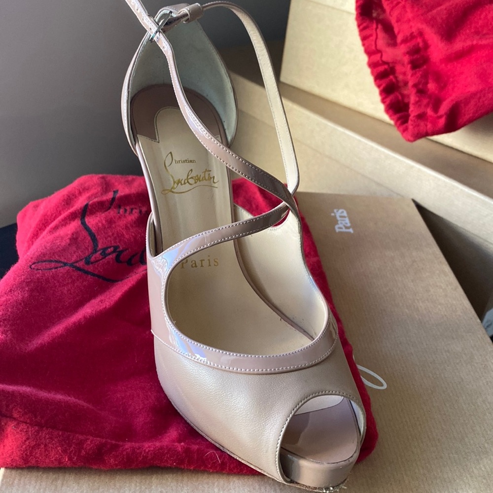 Christian Louboutin Mira Bella nude 38